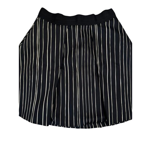 Alice + Olivia Black White Lined Striped A Line Mini Skirt 8 Classic Versatile - Picture 7 of 10